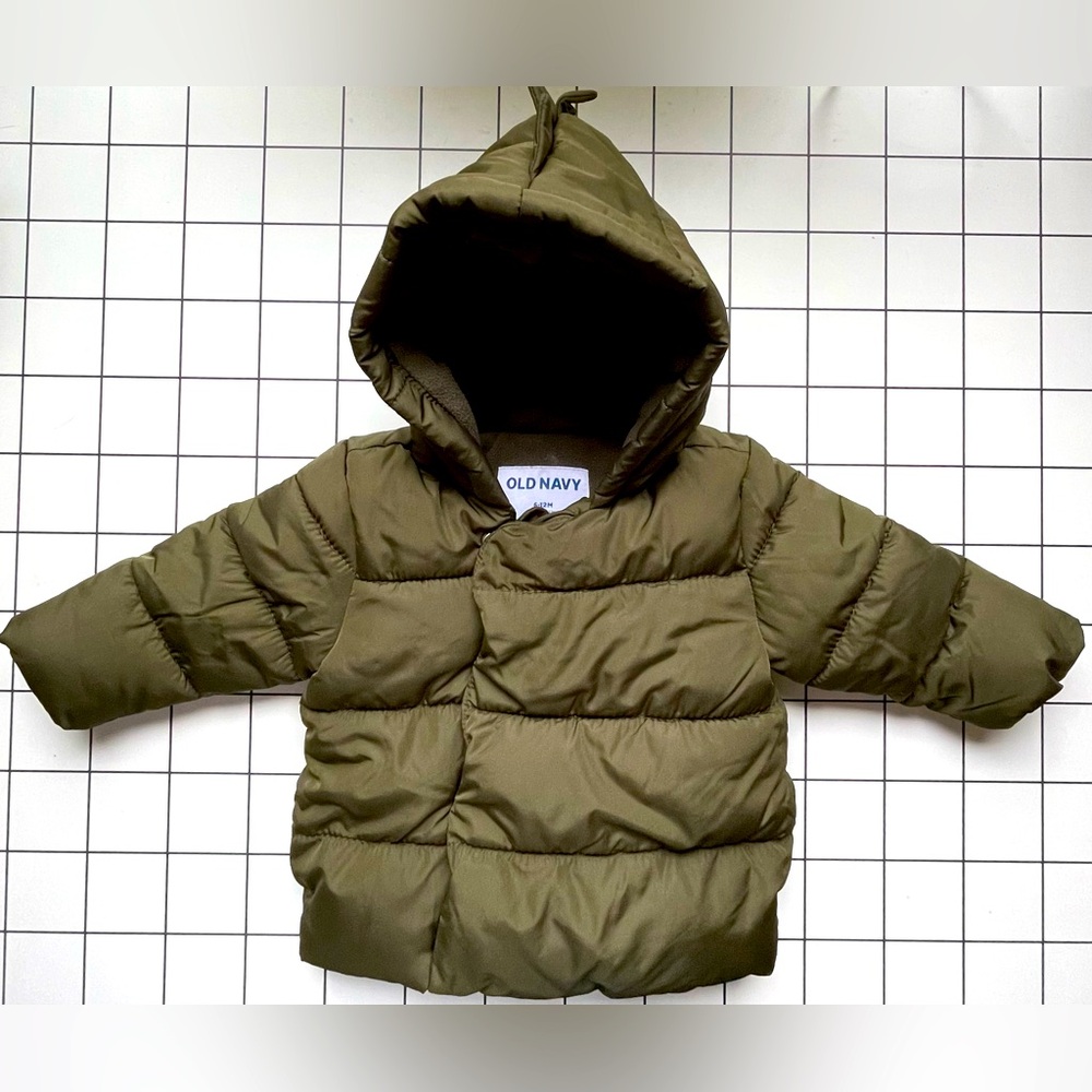Old Navy critter puffer fleece lined dino plate hood detail 6-12 months